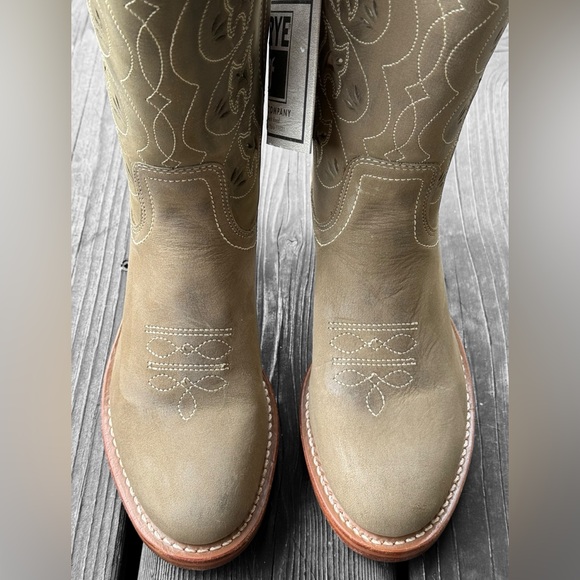 Vintage Frye Austin Western Style Campus Boots NWT - Picture 4 of 9